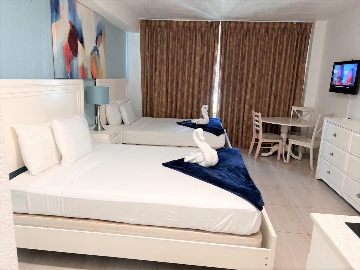 Ocean Front Units At Miami Appartement