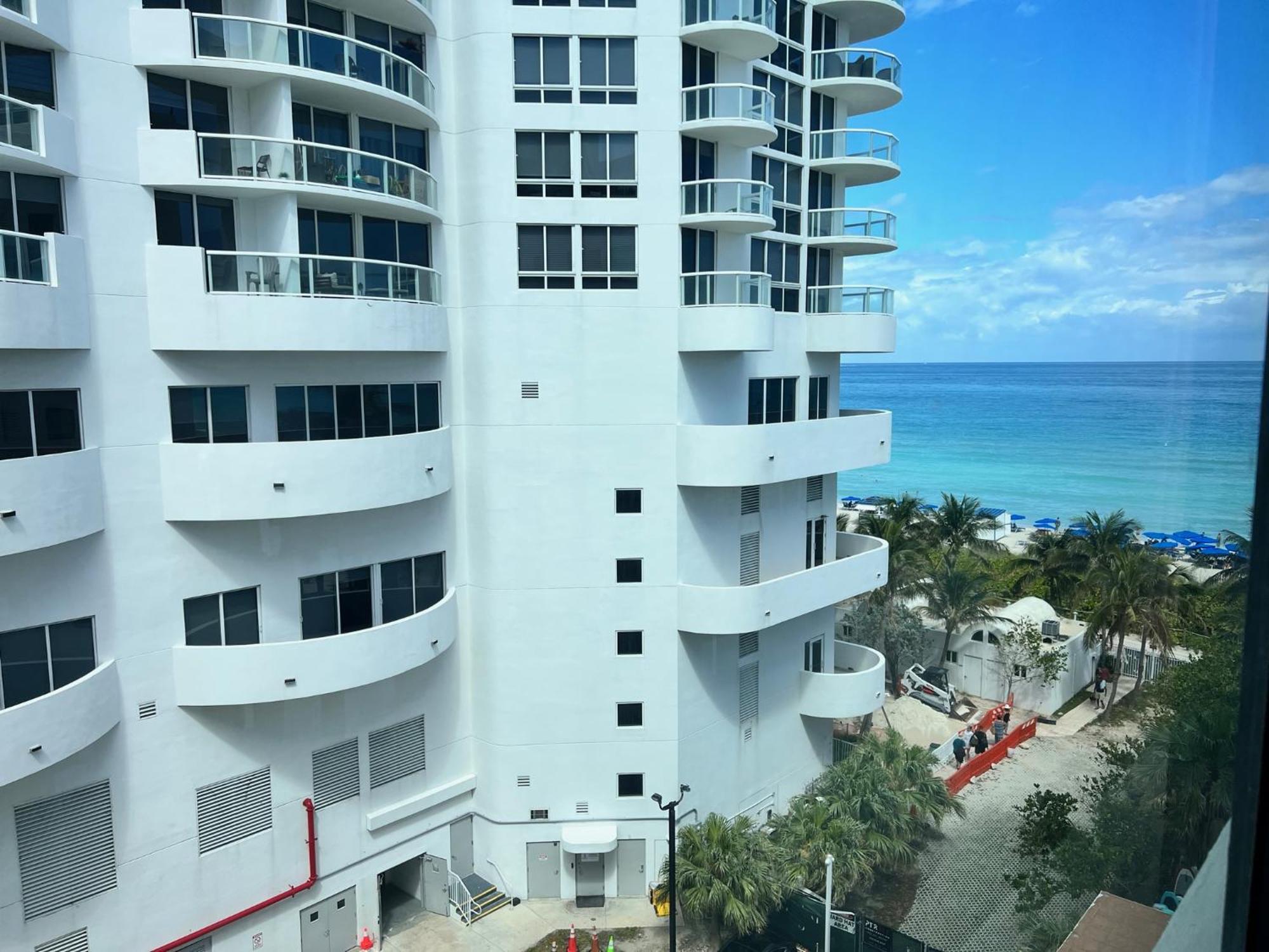 Ocean Front Units At Miami Apartamento